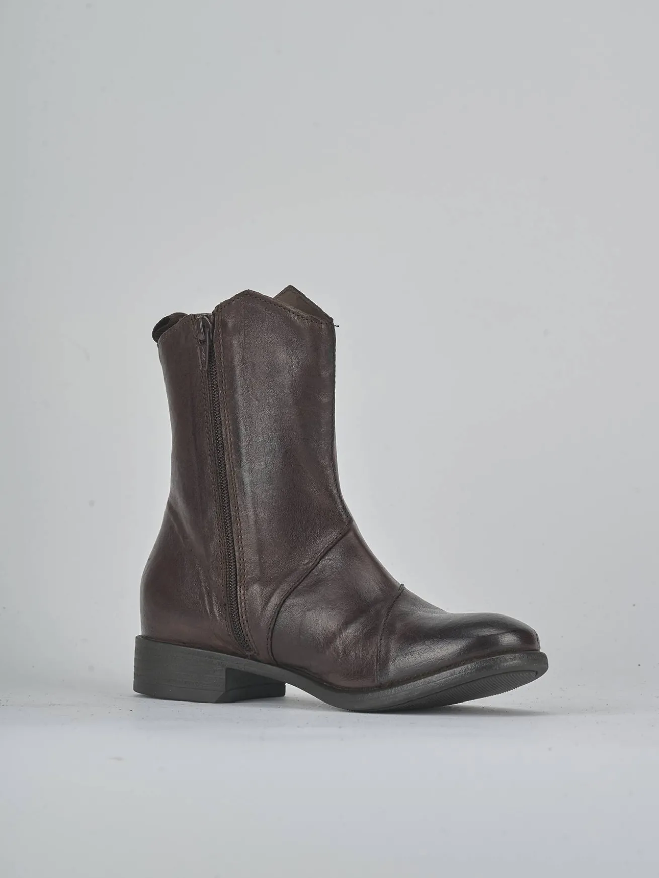 Stivaletti tacco 2cm pelle testa