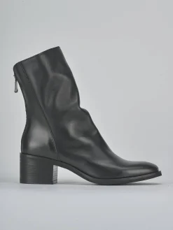 Stivaletti tacco 5cm pelle nero