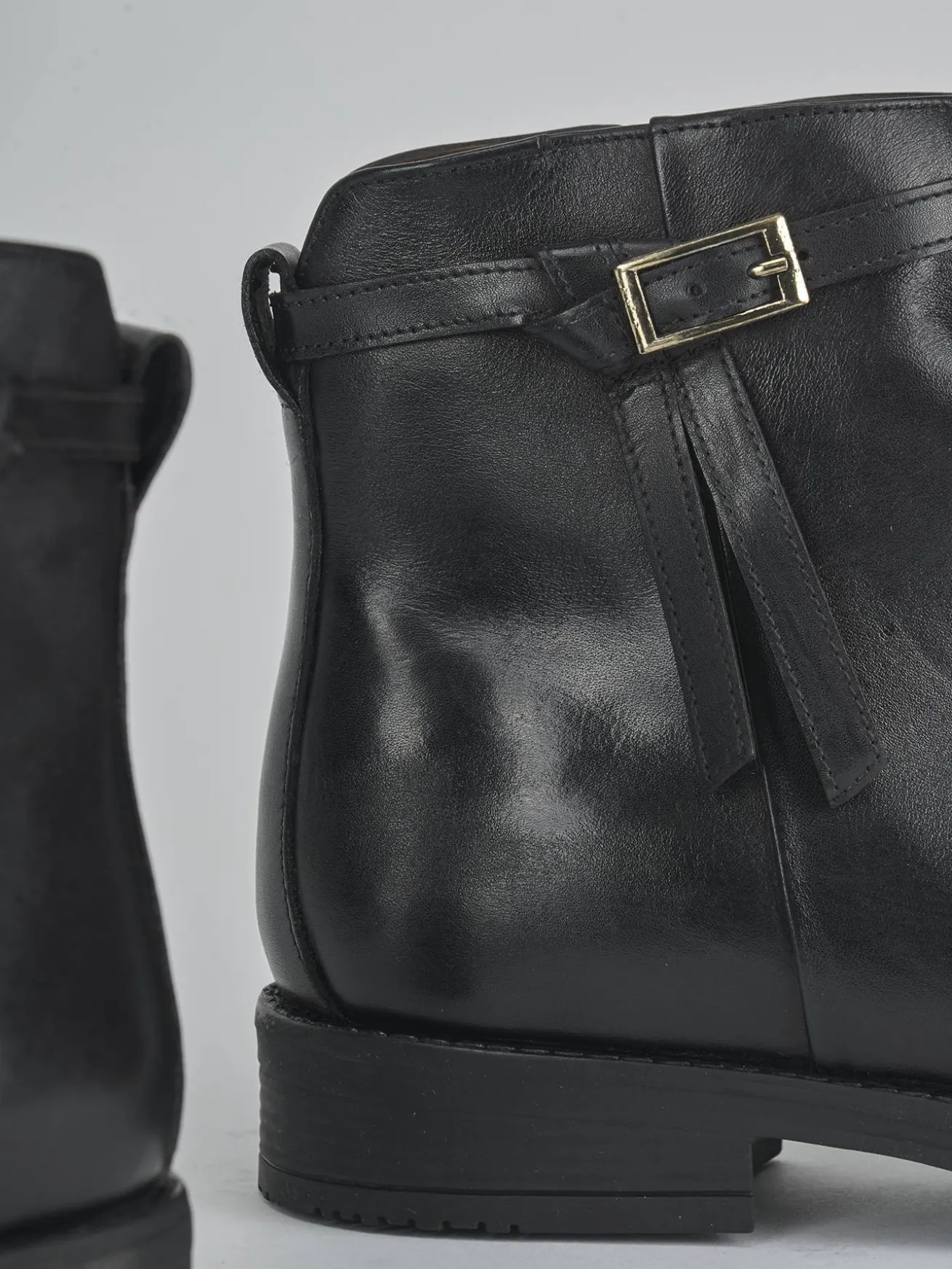 Stivaletti tacco 1cm pelle nero