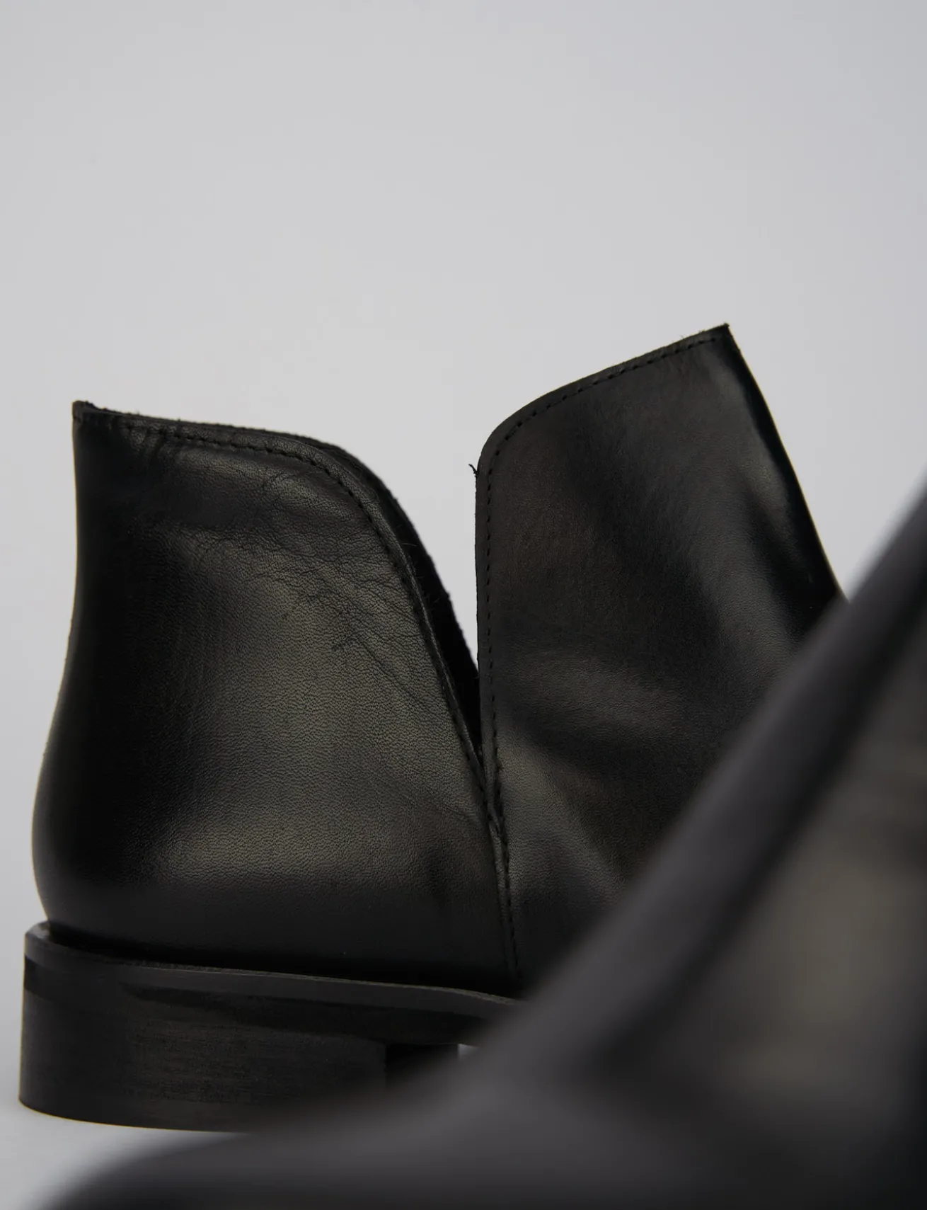 Stivaletti tacco 1cm pelle nero