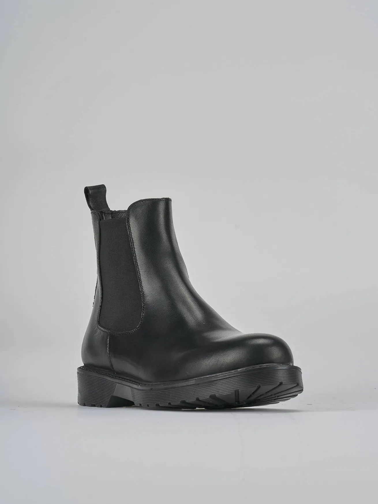 Stivaletti tacco 2cm pelle nero