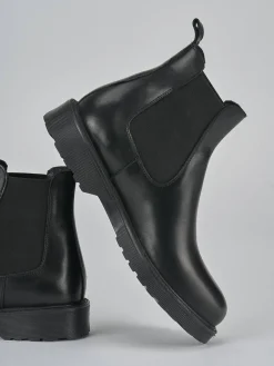 Stivaletti tacco 2cm pelle nero