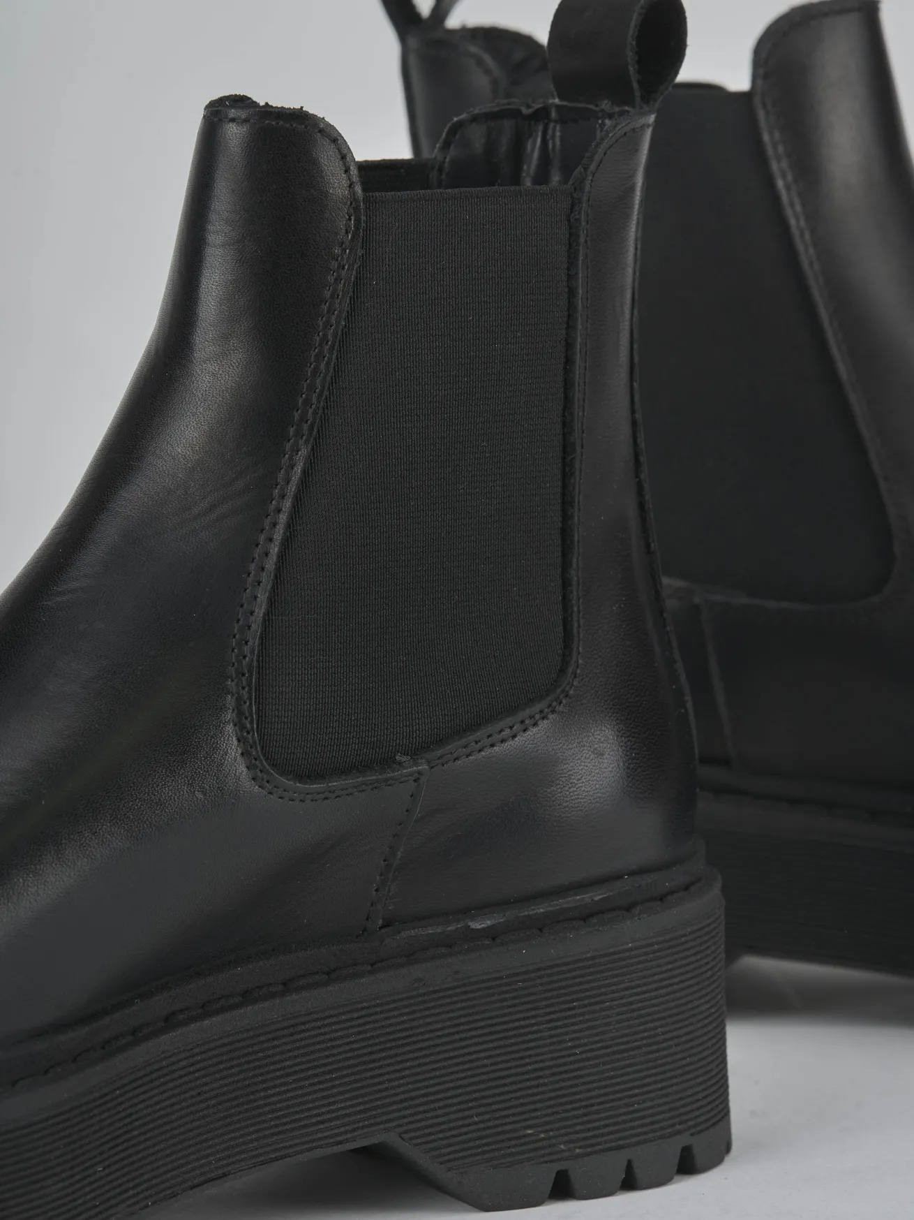 Stivaletti tacco 4cm pelle nero