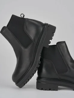 Stivaletti tacco 2cm pelle nero