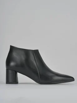Stivaletti tacco 5cm pelle nero
