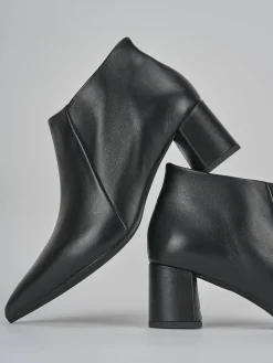 Stivaletti tacco 5cm pelle nero