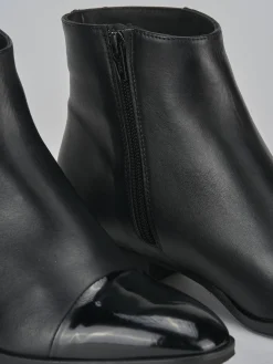 Stivaletti tacco 3cm pelle nero