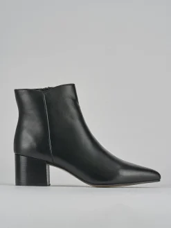 Stivaletti tacco 5cm pelle nero