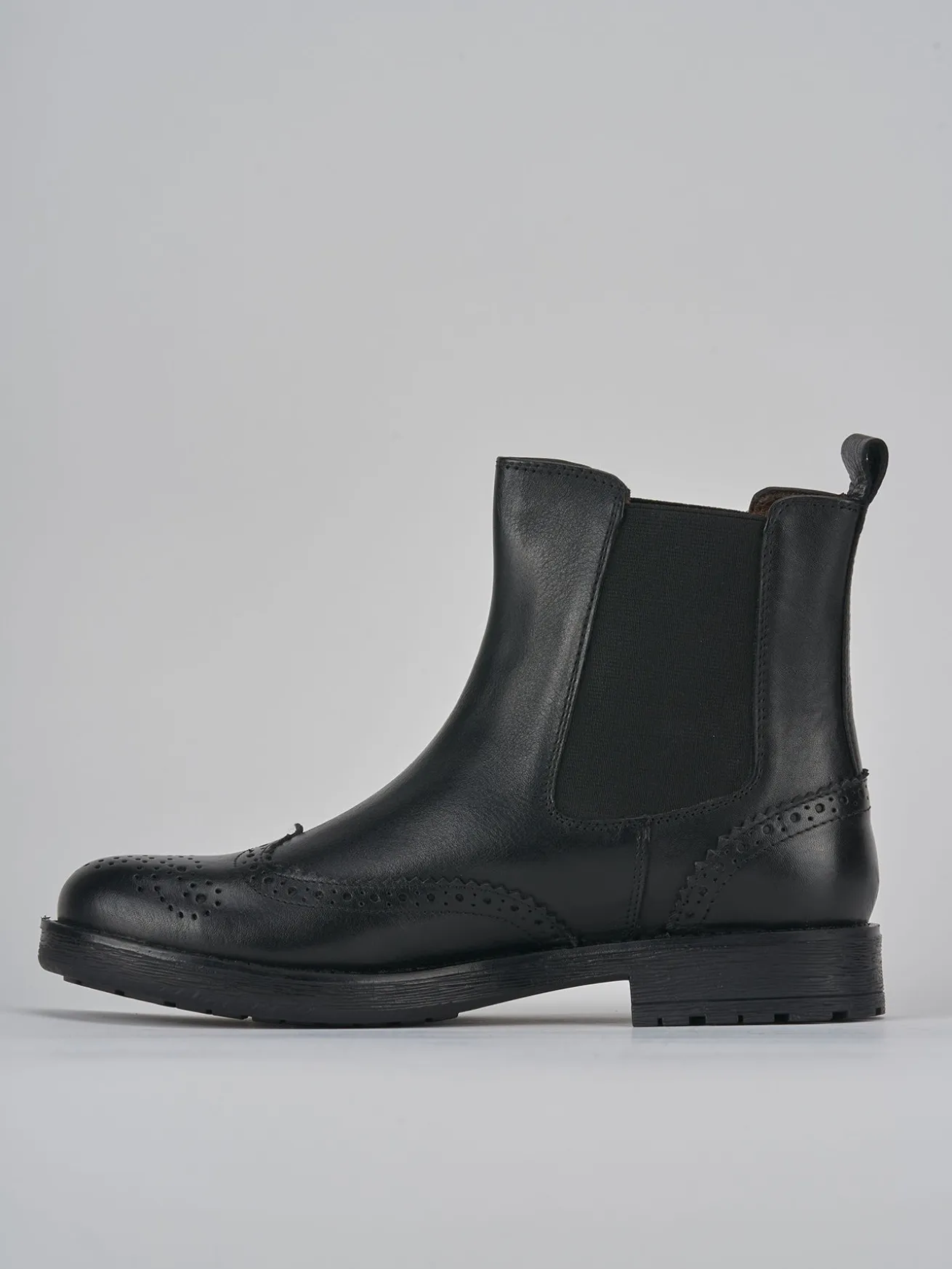 Stivaletti tacco 2cm pelle nero