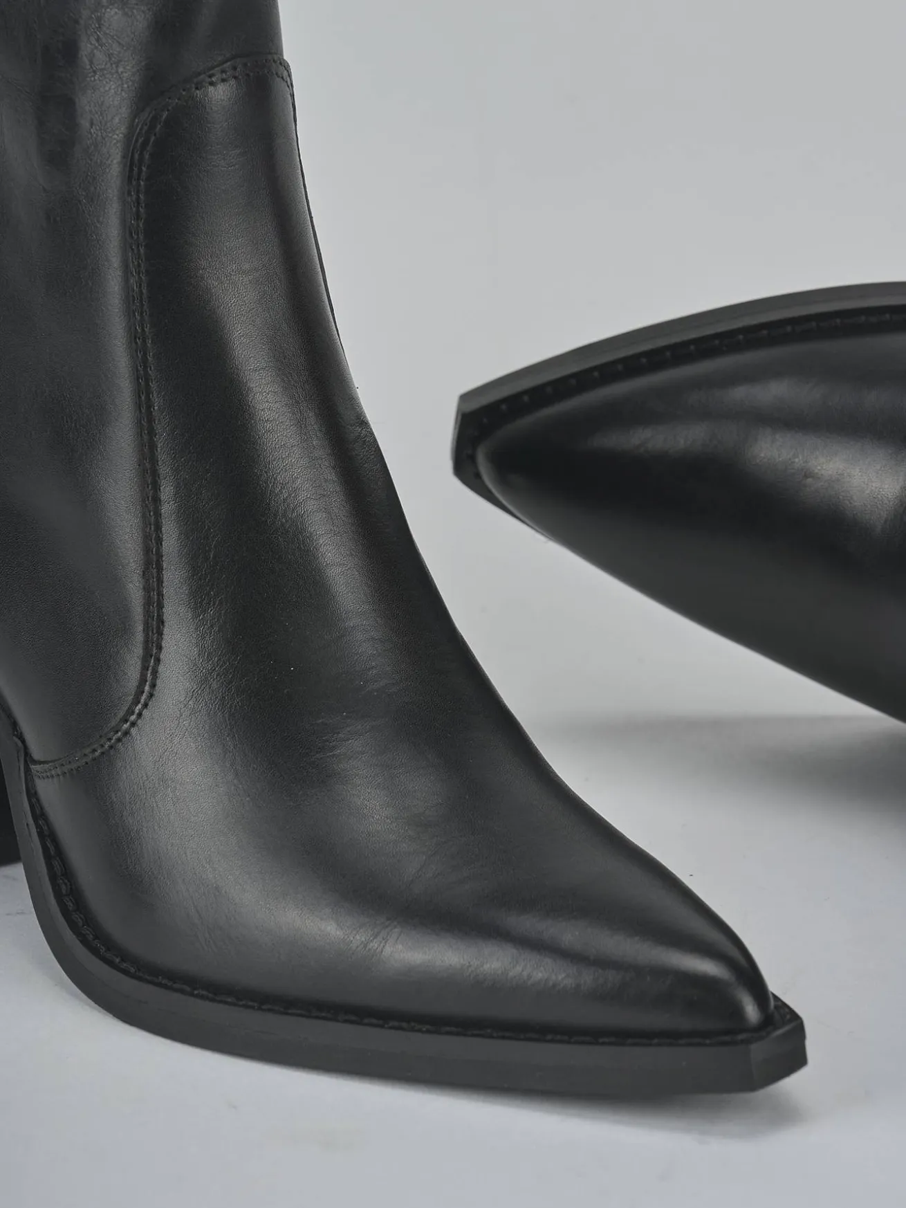 Stivaletti tacco 6cm pelle nero