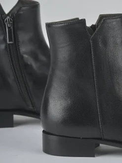 Stivaletti tacco 2cm pelle nero