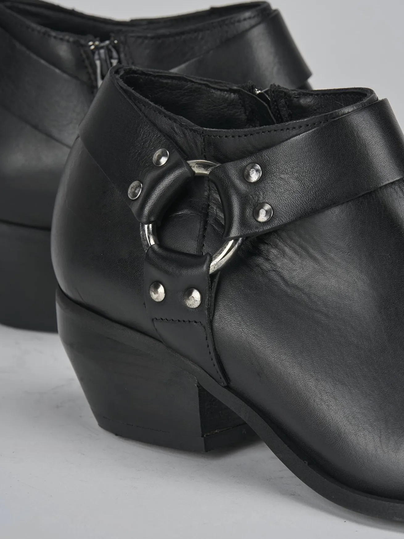 Stivaletti tacco 4cm pelle nero