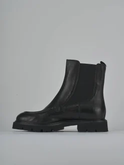Stivaletti tacco 3cm pelle nero
