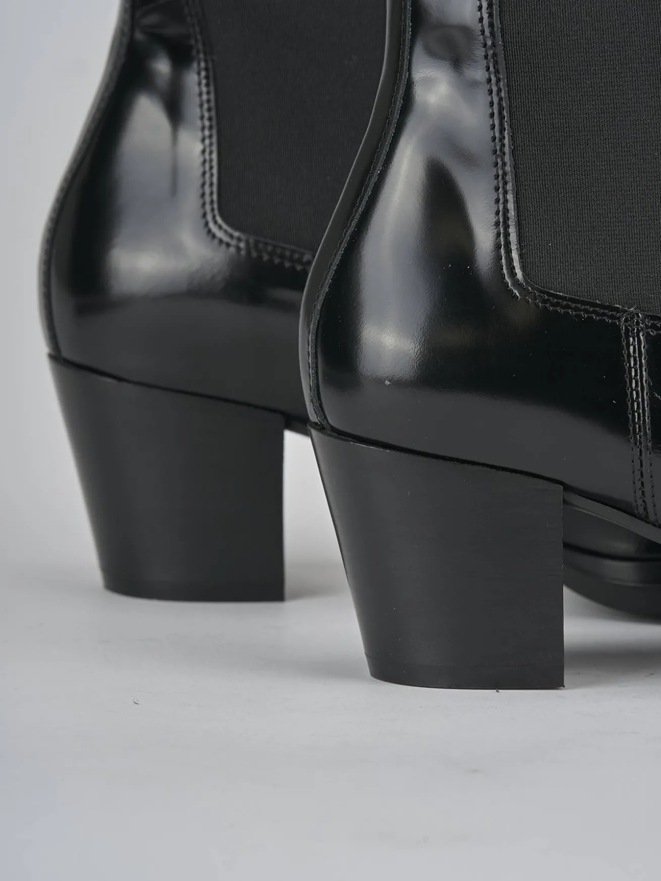 Stivaletti tacco 6cm pelle nero