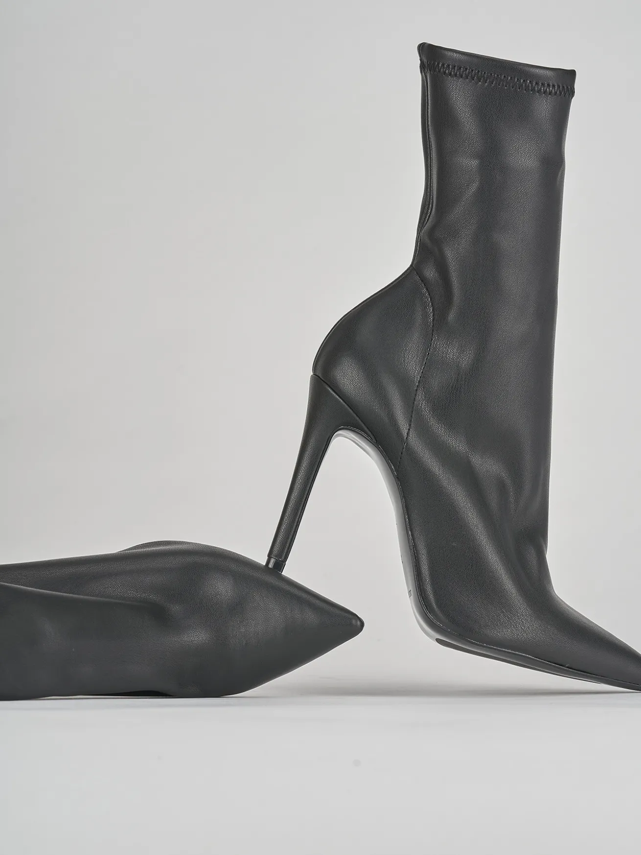 Stivaletti tacco 10cm pelle nero