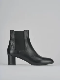 Stivaletti tacco 6cm pelle nero