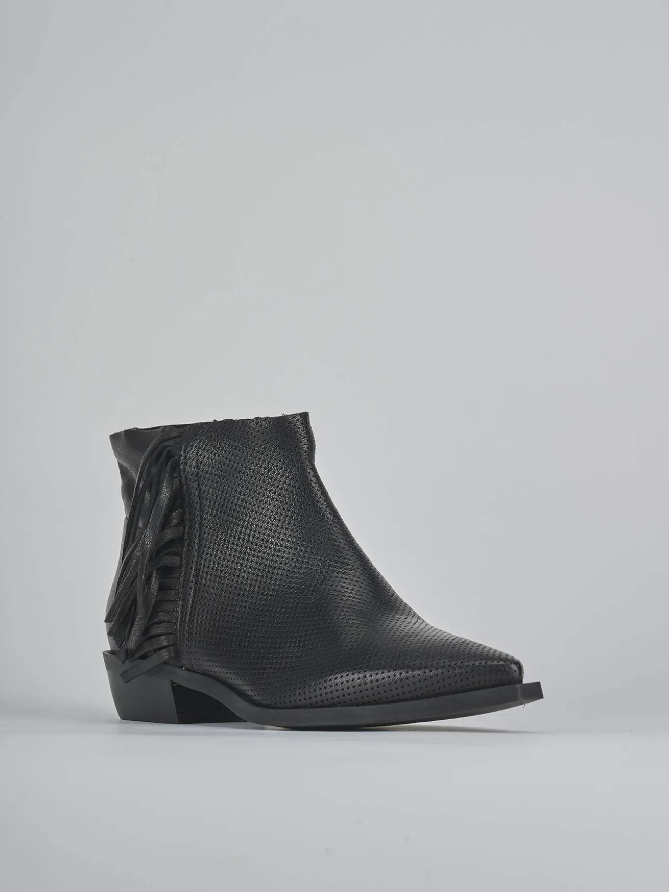 Stivaletti tacco 2cm pelle nero