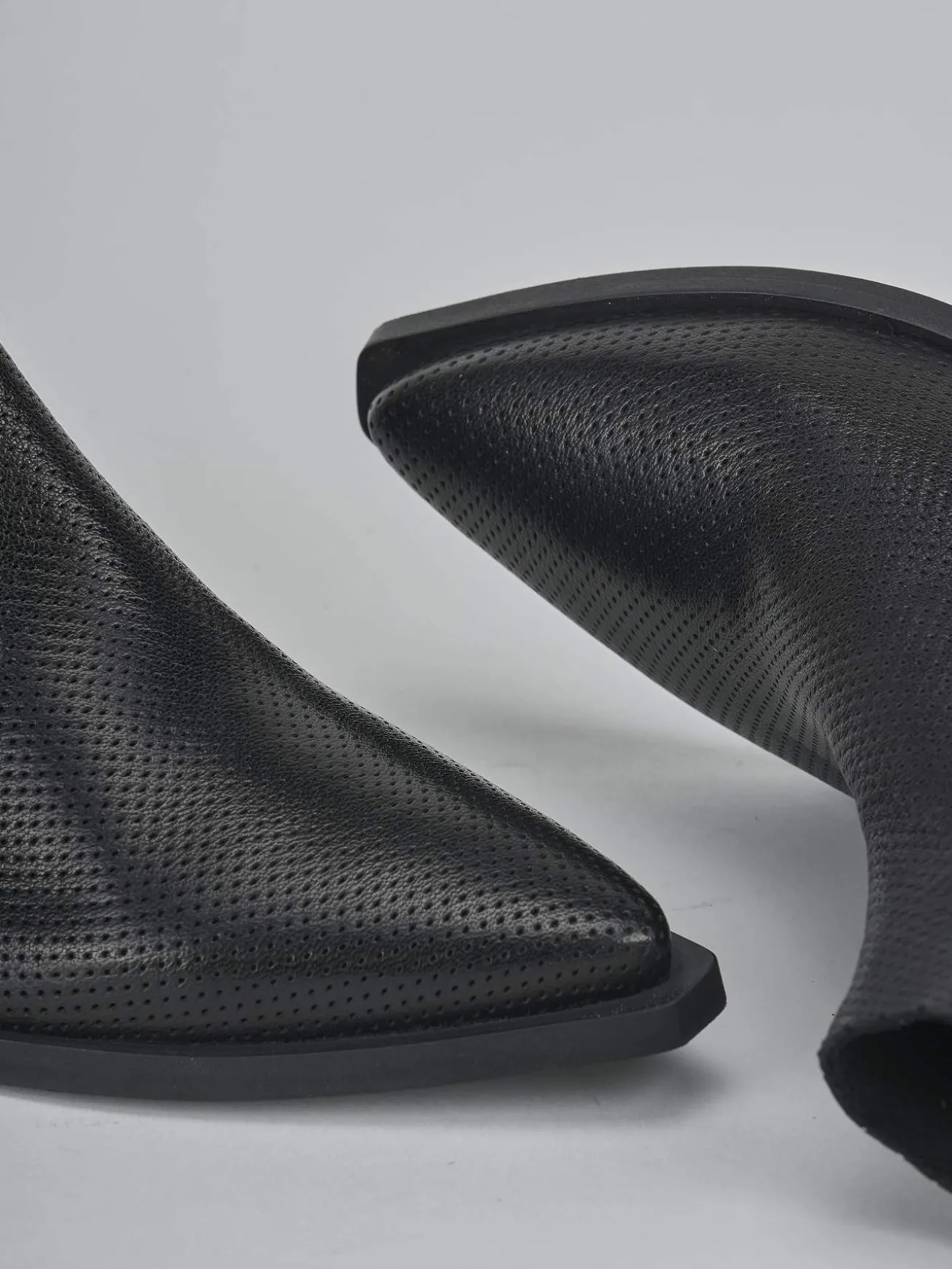 Stivaletti tacco 2cm pelle nero