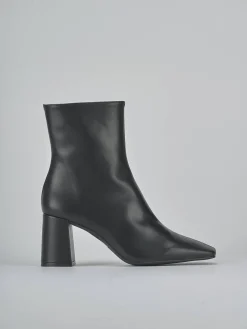 Stivaletti tacco 7cm pelle nero