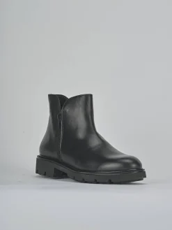 Stivaletti tacco 2cm pelle nero