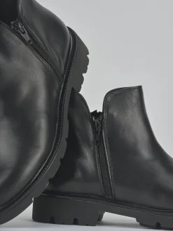 Stivaletti tacco 2cm pelle nero