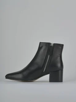 Stivaletti tacco 5cm pelle nero