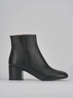Stivaletti tacco 6cm pelle nero