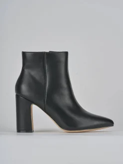 Stivaletti tacco 9cm pelle nero