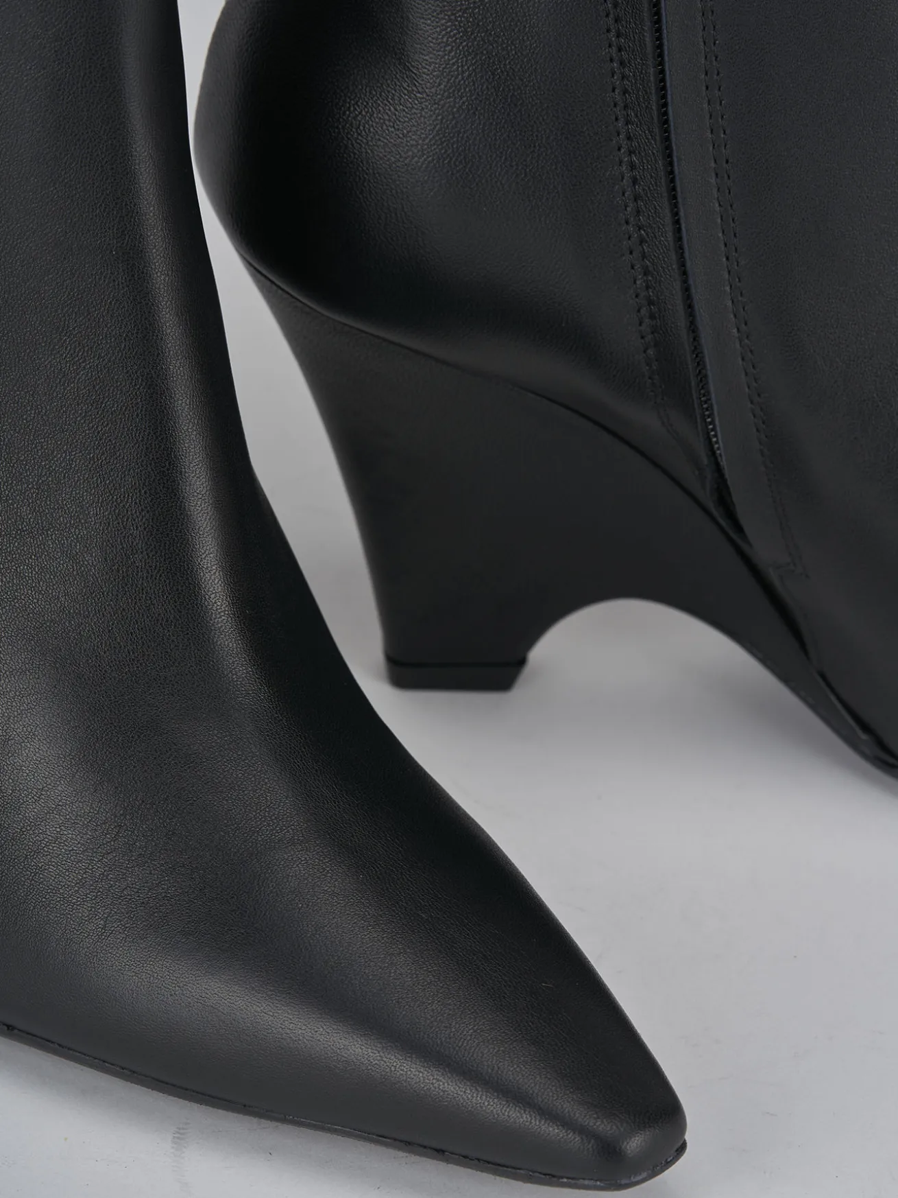 Stivaletti tacco 9cm pelle nero