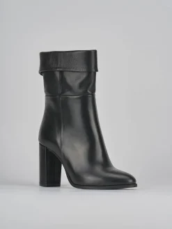 Stivaletti tacco 8cm pelle nero
