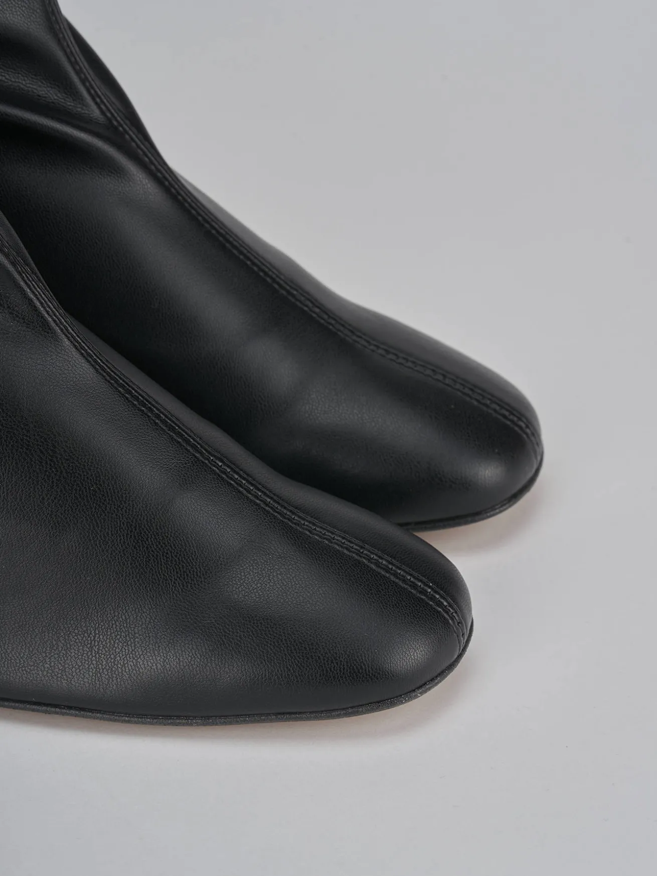 Stivaletti tacco 8cm pelle nero