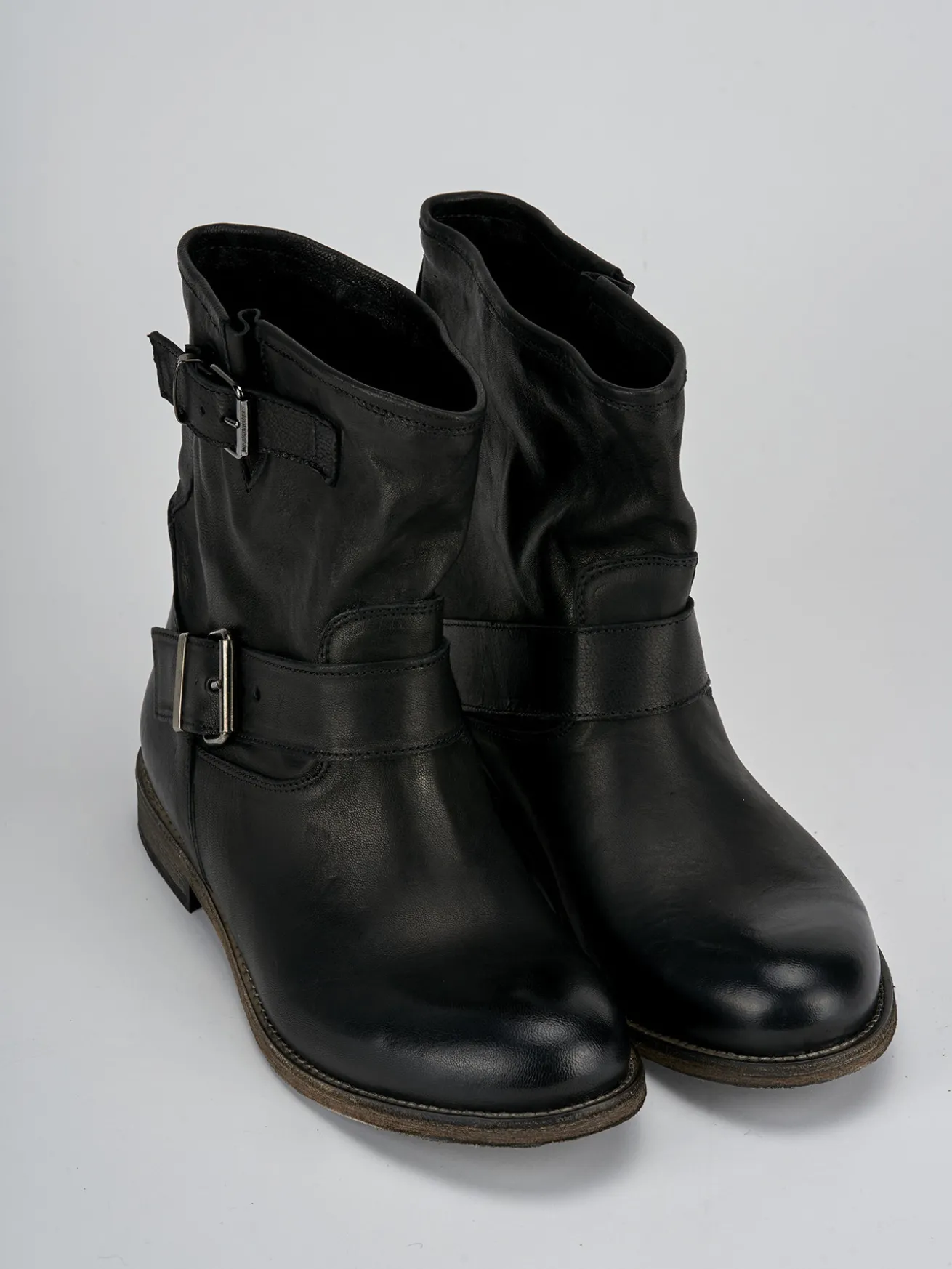 Stivaletti tacco 1cm pelle nero