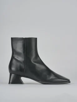 Stivaletti tacco 5cm pelle nero