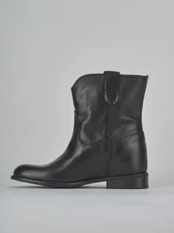 Stivaletti tacco 2cm pelle nero