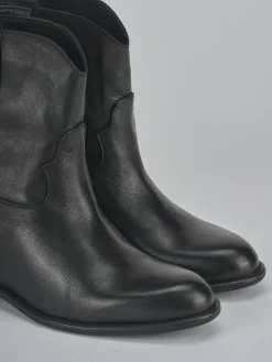 Stivaletti tacco 2cm pelle nero