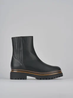 Stivaletti tacco 3cm pelle nero