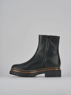 Stivaletti tacco 3cm pelle nero