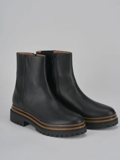 Stivaletti tacco 3cm pelle nero