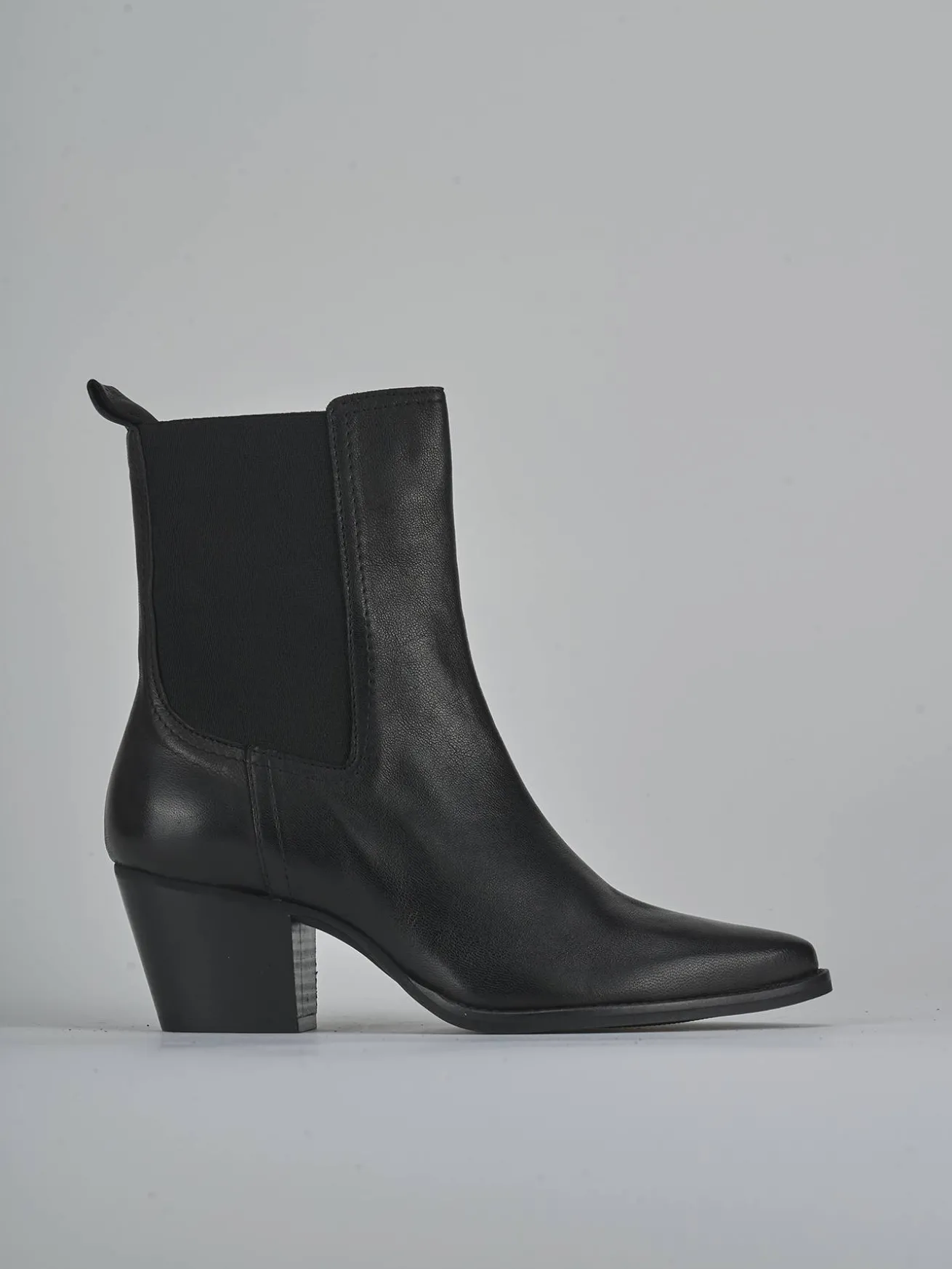 Stivaletti tacco 7cm pelle nero