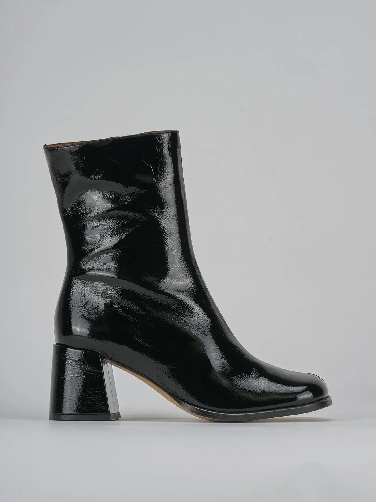 Stivaletti tacco 5cm vernice nero