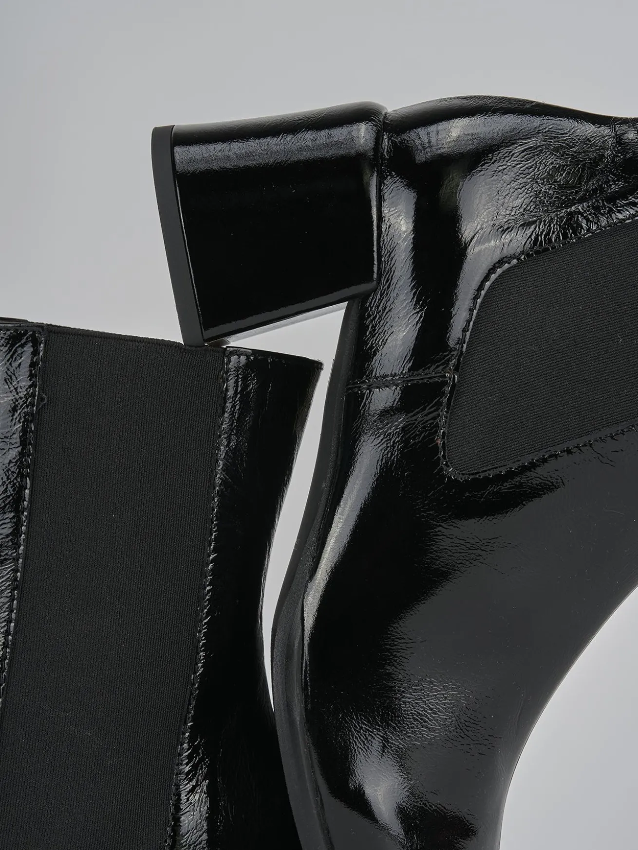 Stivaletti tacco 5cm vernice nero