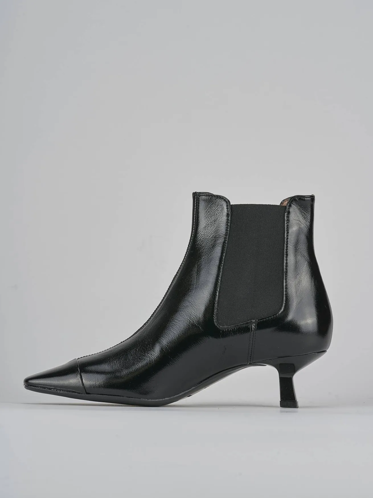 Stivaletti tacco 5cm vernice nero