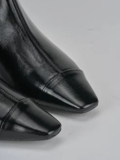 Stivaletti tacco 5cm vernice nero