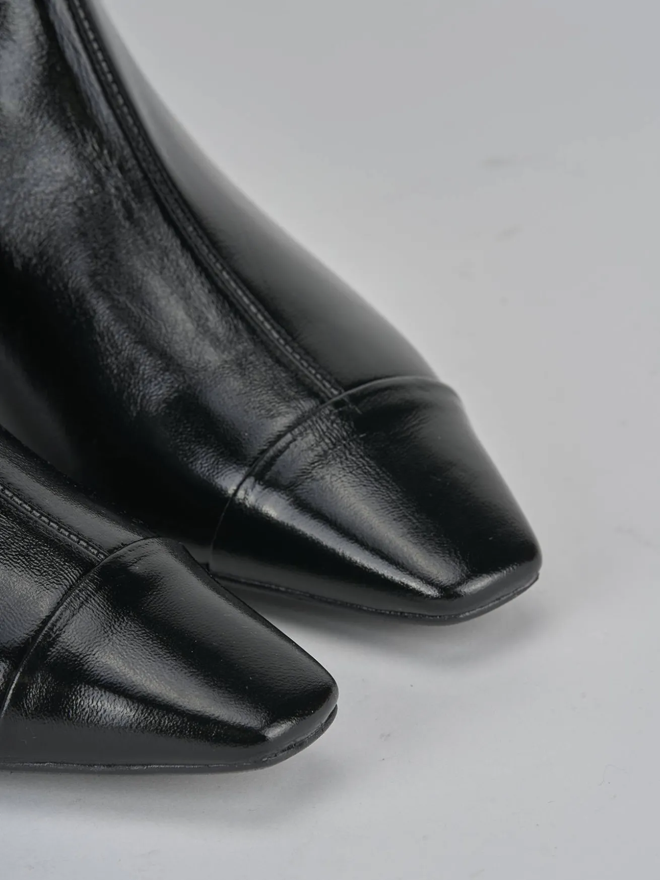 Stivaletti tacco 5cm vernice nero