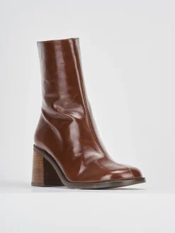 Stivaletti tacco 8cm vernice testa