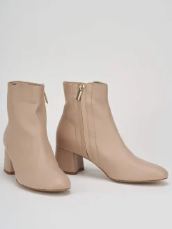 Stivaletto tacco 5 cm beige pelle