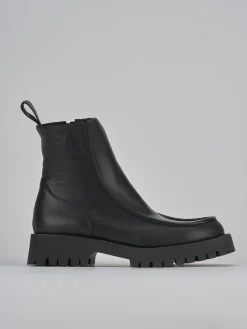 Stivaletto tacco 3 cm nero pelle