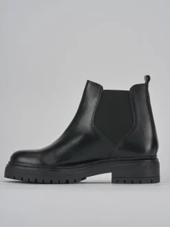 Stivaletto tacco 1 cm nero pelle