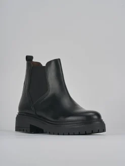 Stivaletto tacco 1 cm nero pelle