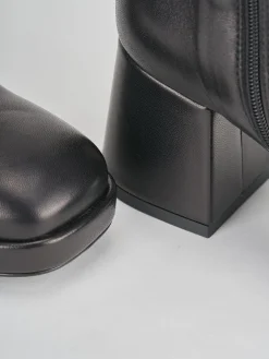 Stivaletto tacco 5 cm nero pelle